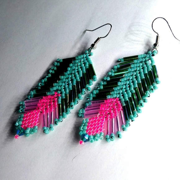 ⭐SOLD⭐ JRW Handmade Feather Earrings - Picture 6 of 8